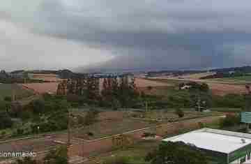 Rio Bonito Iguaçu - Vídeo mostra chegada de tornado
